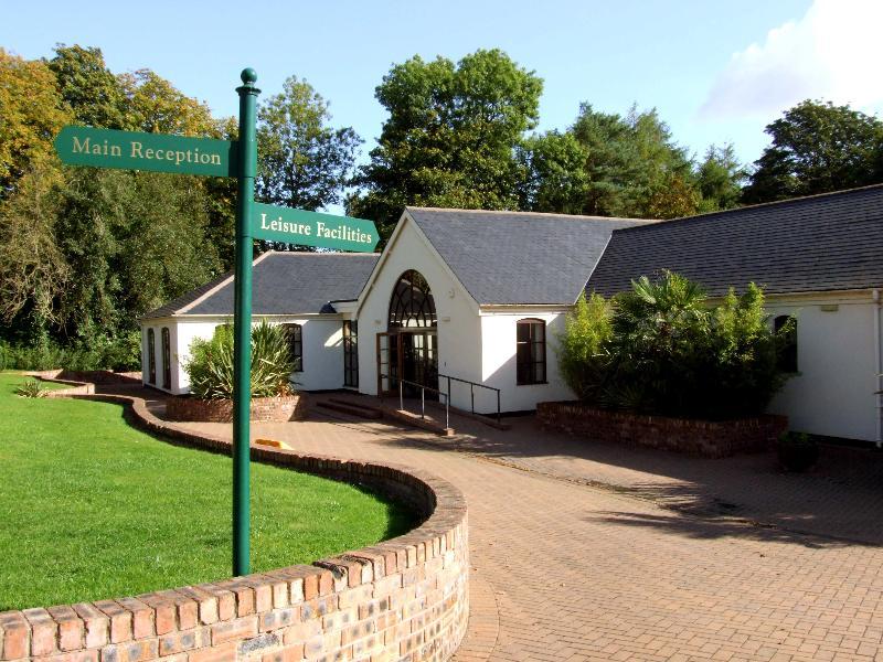 Haughton Hall Hotel & Leisure Club Telford Zewnętrze zdjęcie